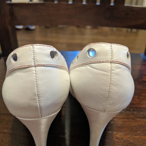 Vintage N.Y.L.A Leather Heels - Picture 5 of 10